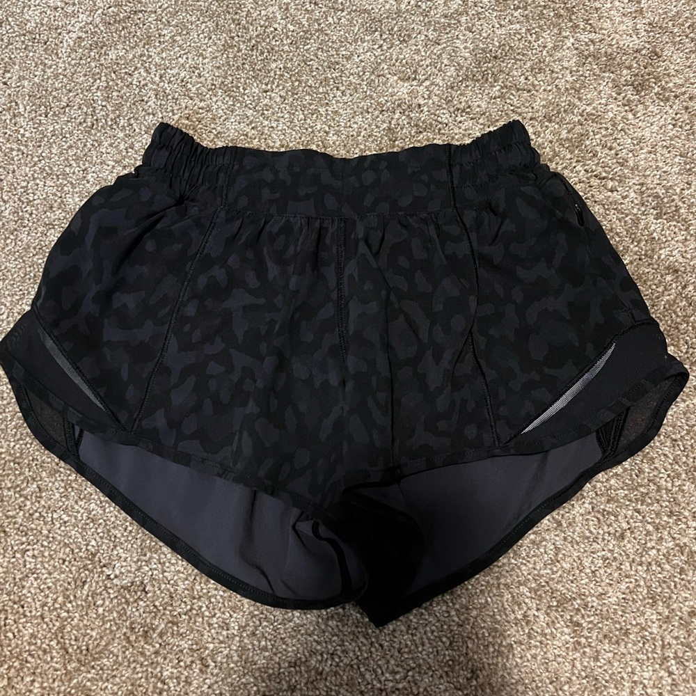 lululemon hotty hots
